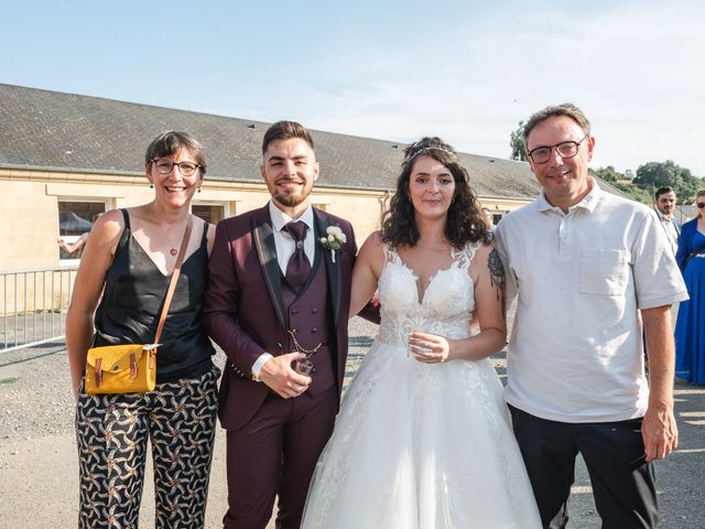 Le mariage de Emeric et Justine à Charleville-Mézières, Ardennes 29