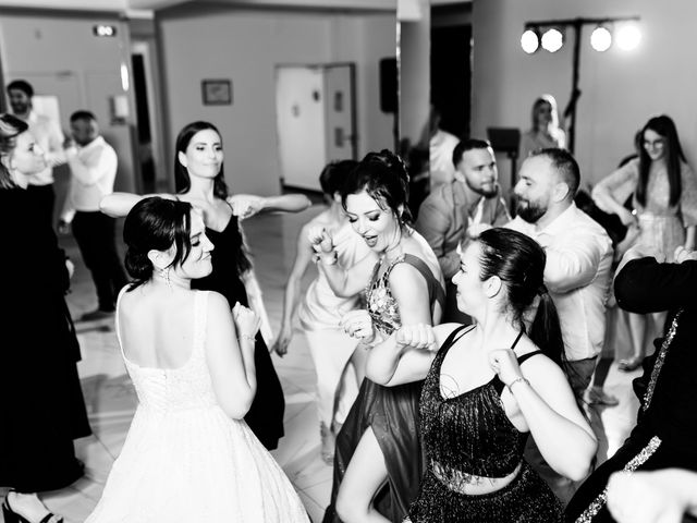 Le mariage de Vasile et Alina à Trappes, Yvelines 21