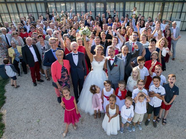 Le mariage de Damien et Marie à Chasseneuil-du-Poitou, Vienne 15