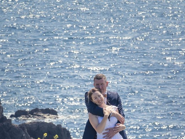 Le mariage de Jean-Christophe et Angélique à La Roche-Maurice, Finistère 14