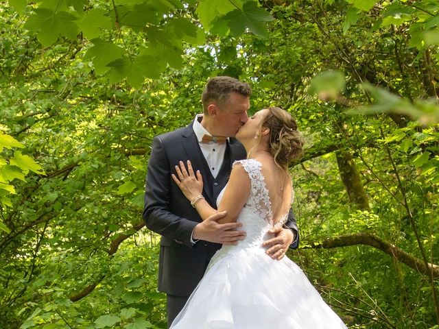 Le mariage de Jean-Christophe et Angélique à La Roche-Maurice, Finistère 23