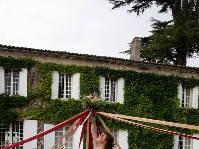 Le mariage de Manon et Camille à Ruch, Gironde 12