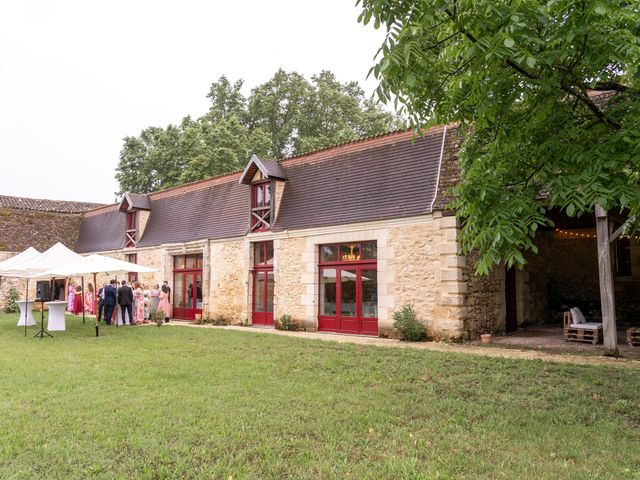Le mariage de Anna et Pauline à Cours-de-Pile, Dordogne 14