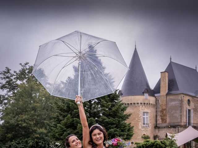 Le mariage de Anna et Pauline à Cours-de-Pile, Dordogne 21