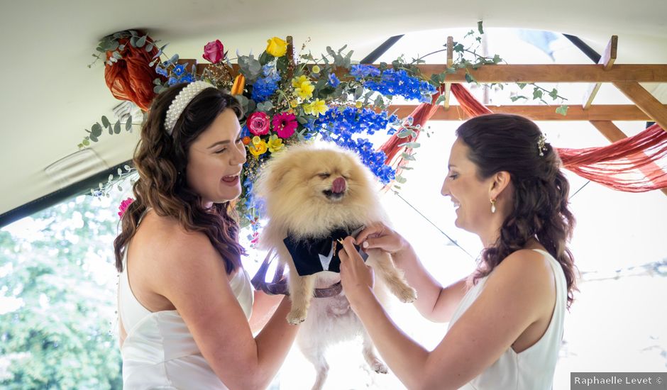Le mariage de Anna et Pauline à Cours-de-Pile, Dordogne