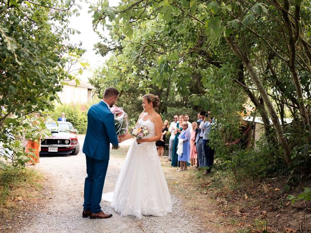 Le mariage de Sébastien et Anaïs à Avignonet-Lauragais, Haute-Garonne 33