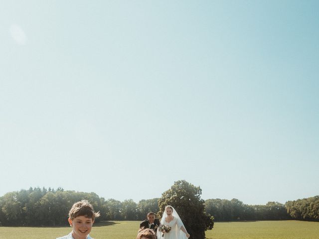 Le mariage de Loïc et Marie à Entrains-sur-Nohain, Nièvre 4