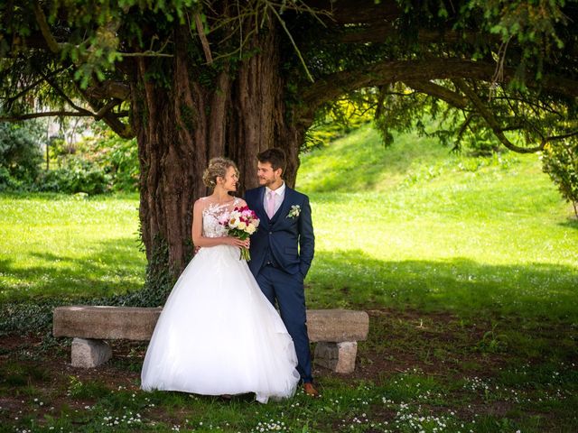 Le mariage de Thomas et Hélène à Rouxmesnil-Bouteilles, Seine-Maritime 35