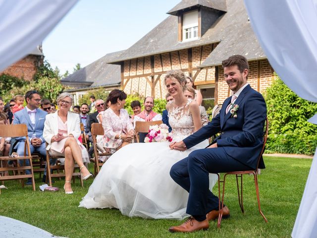 Le mariage de Thomas et Hélène à Rouxmesnil-Bouteilles, Seine-Maritime 59