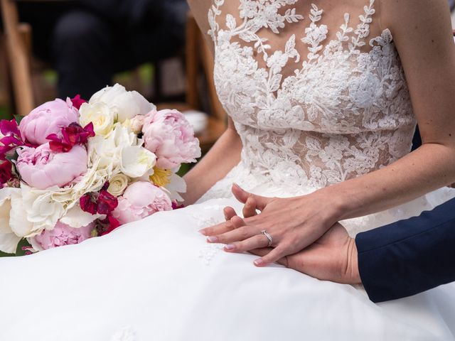 Le mariage de Thomas et Hélène à Rouxmesnil-Bouteilles, Seine-Maritime 61