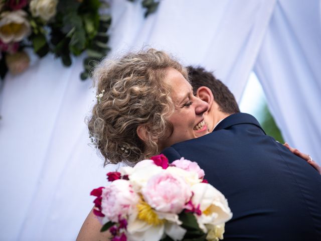 Le mariage de Thomas et Hélène à Rouxmesnil-Bouteilles, Seine-Maritime 69