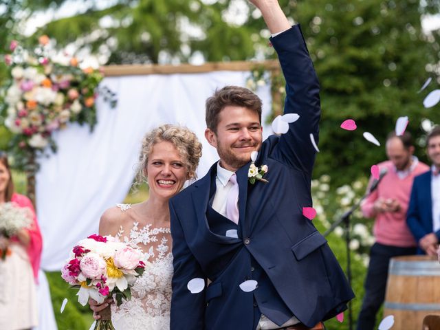 Le mariage de Thomas et Hélène à Rouxmesnil-Bouteilles, Seine-Maritime 70