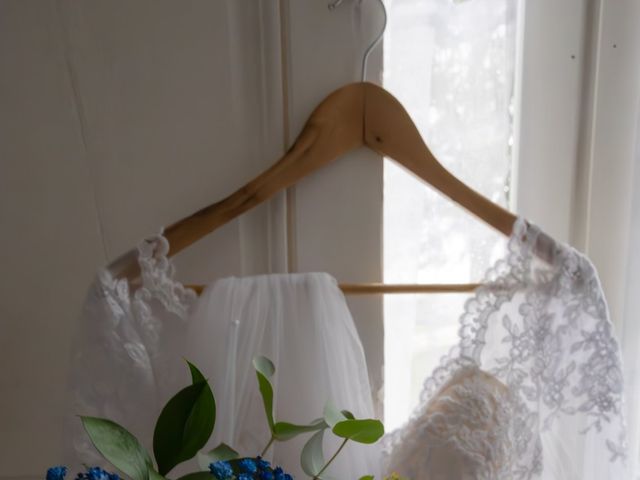 Le mariage de Mike et Sarah à Chalagnac, Dordogne 14