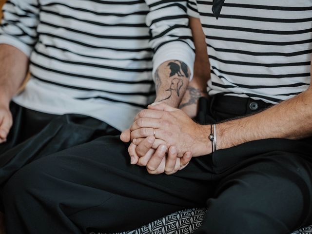 Le mariage de Cédric et Franck à Lussan, Gard 3