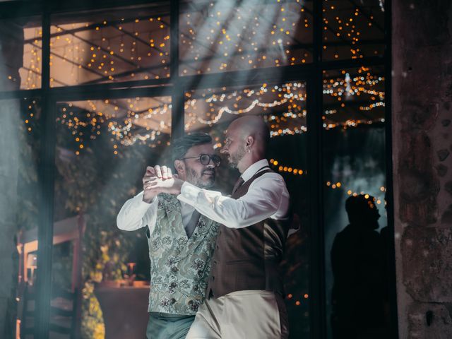 Le mariage de Cédric et Franck à Lussan, Gard 4