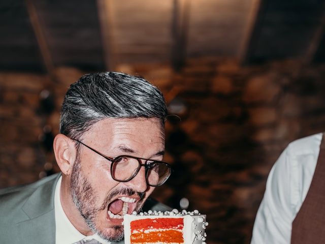 Le mariage de Cédric et Franck à Lussan, Gard 6