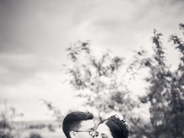 Le mariage de Maxime et Clotilde à Épinouze, Drôme 4