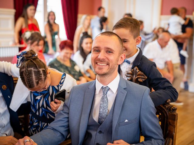 Le mariage de Aurelien et Delphine à Fismes, Marne 25