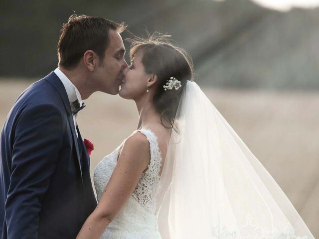 Le mariage de David et Marie à Hanches, Eure-et-Loir 1