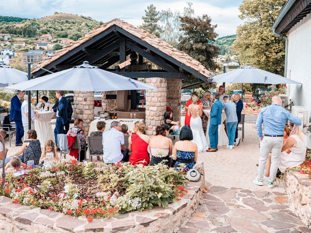 Le mariage de Sébastien et Sylvie à Montenach, Moselle 16