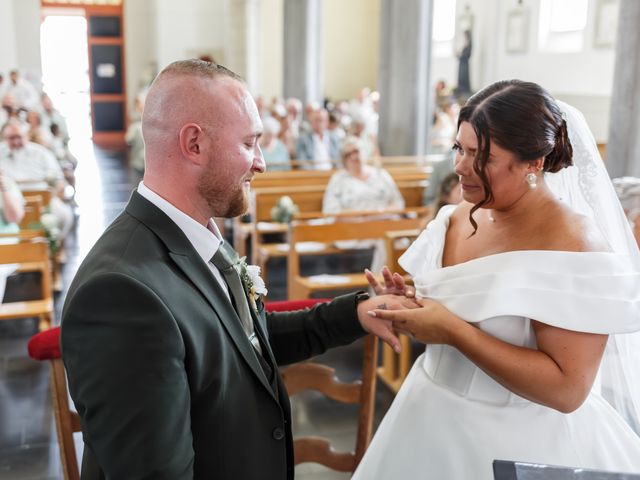 Le mariage de Léa et Thibault à Proville, Nord 36