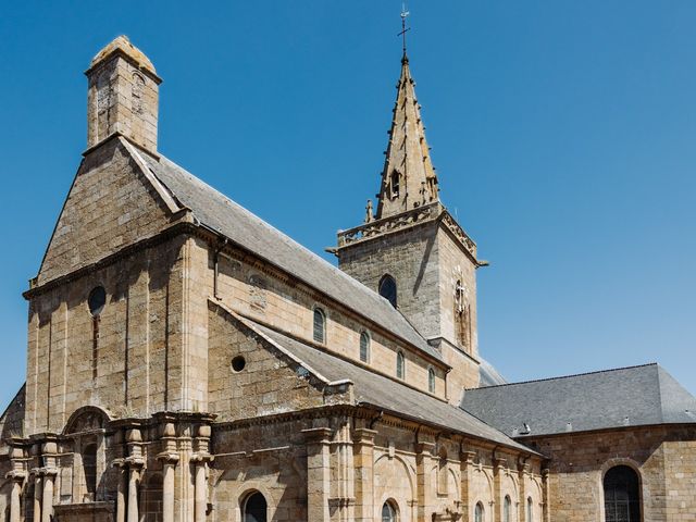 Le mariage de Charles et Mara à Granville, Manche 12