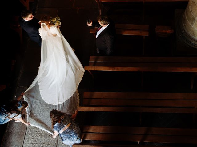 Le mariage de Charles et Mara à Granville, Manche 13