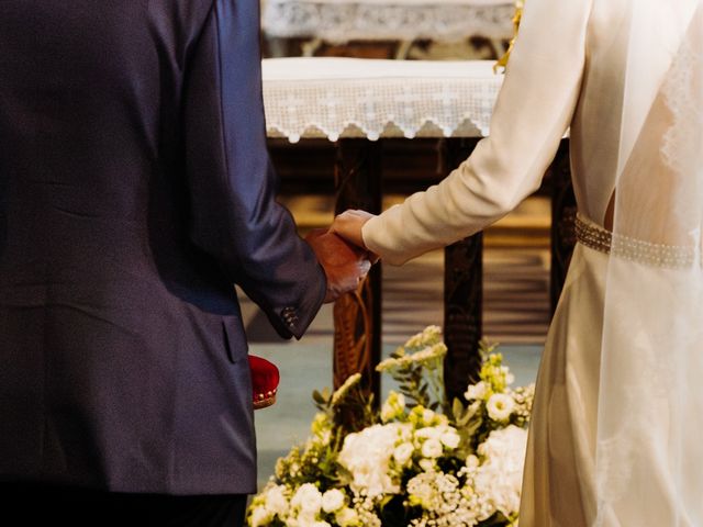 Le mariage de Charles et Mara à Granville, Manche 14