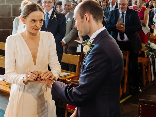 Le mariage de Charles et Mara à Granville, Manche 15
