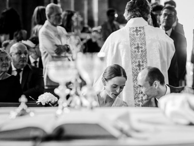Le mariage de Charles et Mara à Granville, Manche 16