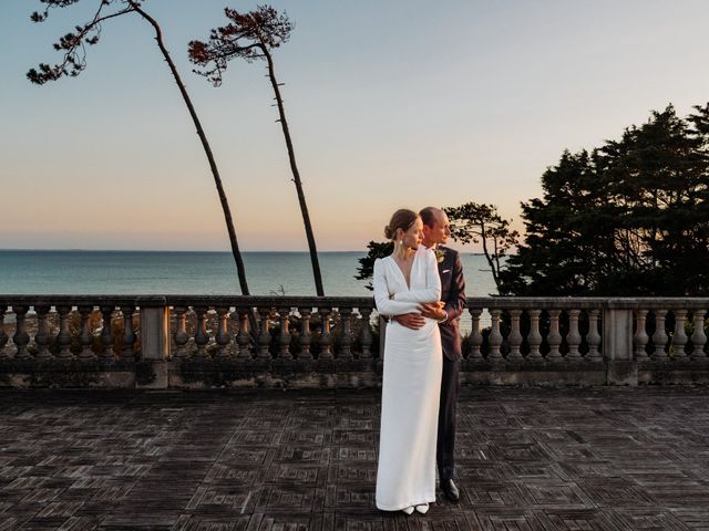 Le mariage de Charles et Mara à Granville, Manche 25