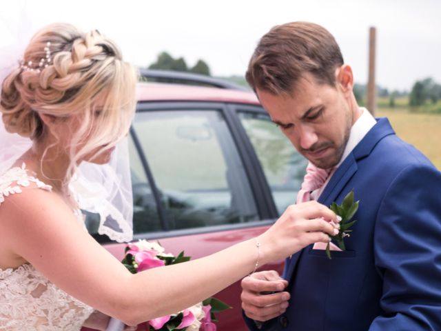 Le mariage de Julien et Mélanie à Ranchot, Jura 11