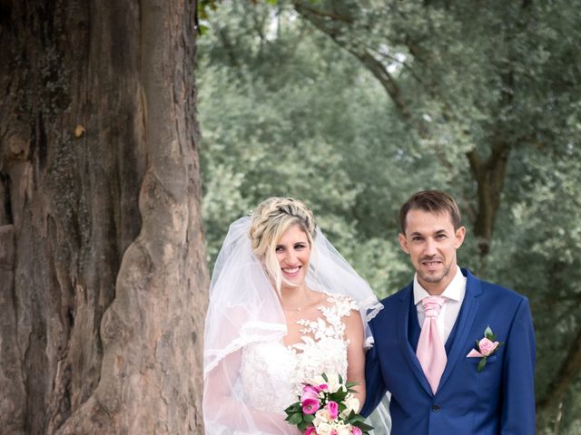 Le mariage de Julien et Mélanie à Ranchot, Jura 12