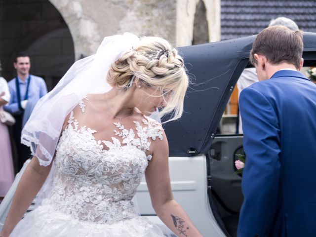 Le mariage de Julien et Mélanie à Ranchot, Jura 24