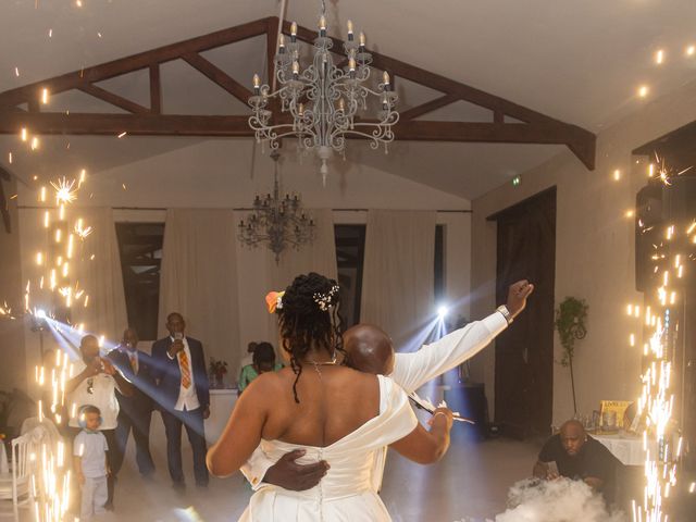 Le mariage de William et Sarah à Aincourt, Val-d'Oise 12