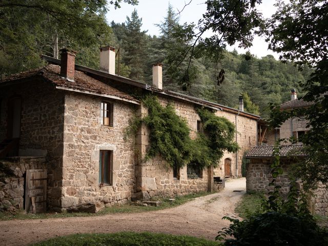 Le mariage de Aurélien et Darline à Lalouvesc, Ardèche 1