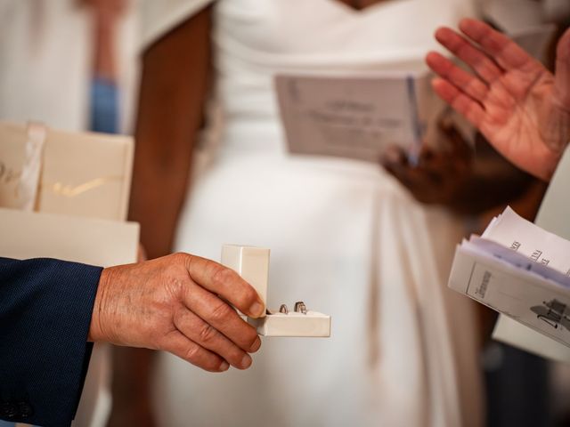 Le mariage de Aurélien et Darline à Lalouvesc, Ardèche 11