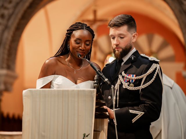 Le mariage de Aurélien et Darline à Lalouvesc, Ardèche 13