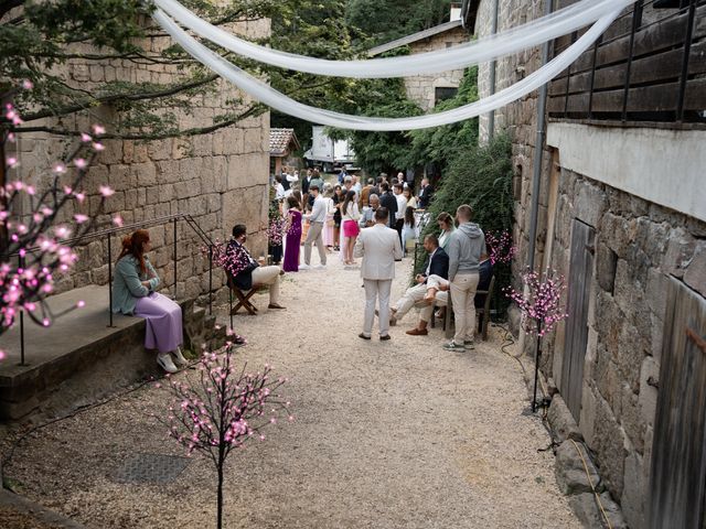 Le mariage de Aurélien et Darline à Lalouvesc, Ardèche 20