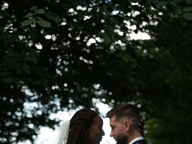 Le mariage de Aurélien et Darline à Lalouvesc, Ardèche 28