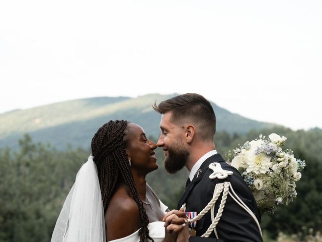 Le mariage de Aurélien et Darline à Lalouvesc, Ardèche 29