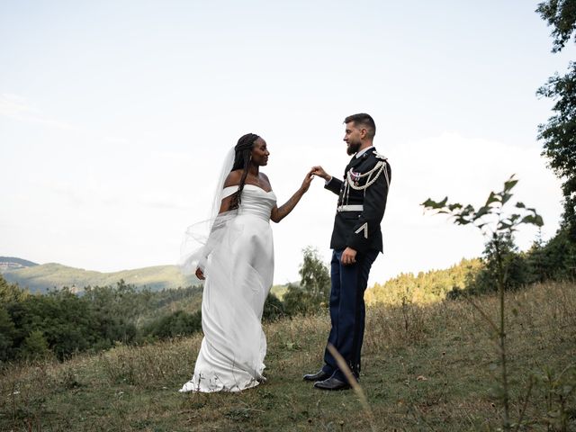 Le mariage de Aurélien et Darline à Lalouvesc, Ardèche 31