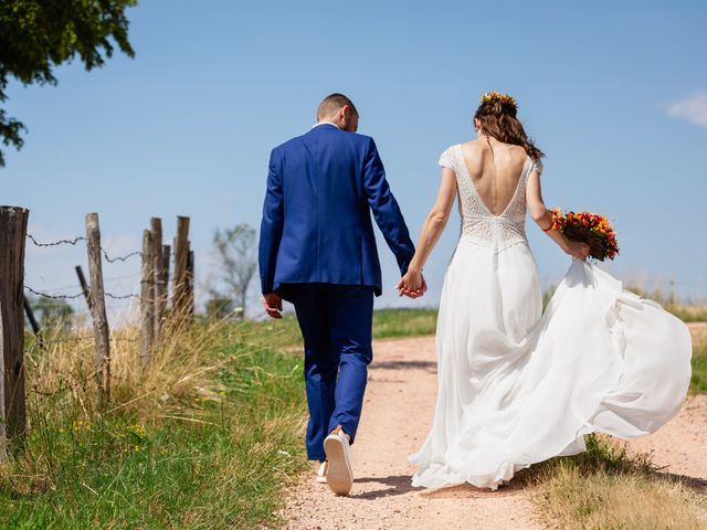 Le mariage de Romain et Camille à Beaubery, Saône et Loire 17