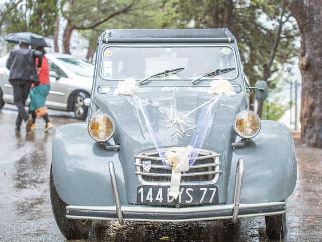 Le mariage de Pierre et Amandine à Saint-Mitre-les-Remparts, Bouches-du-Rhône 1