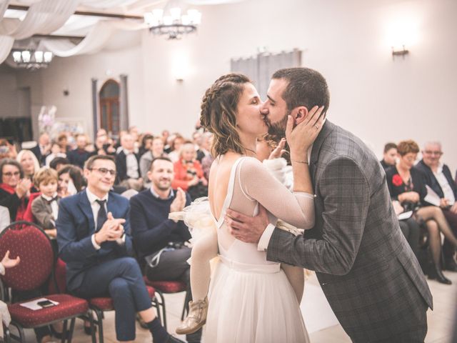 Le mariage de Rémi et Emilie à Montbrison, Loire 14