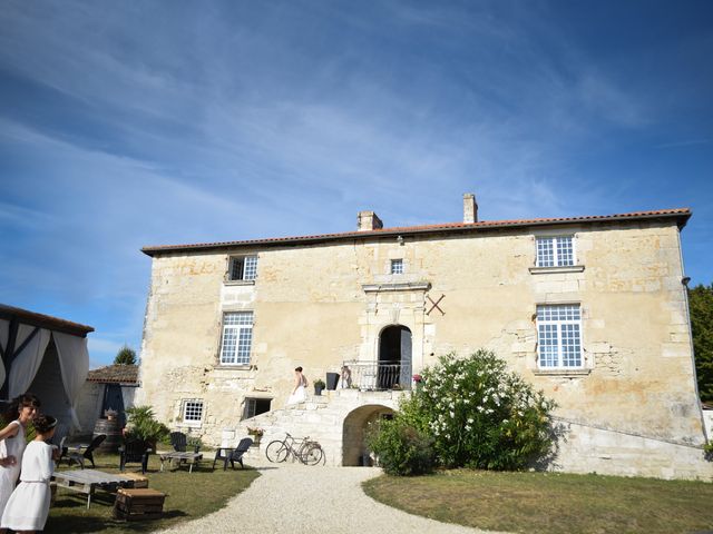 Le mariage de Peter et Solenne à Jurignac, Charente 18