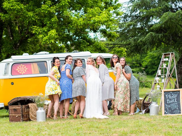 Le mariage de Julie et Pierre-Alain à Carsac-Aillac, Dordogne 13