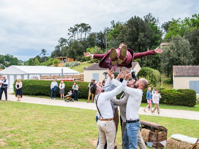 Le mariage de Julie et Pierre-Alain à Carsac-Aillac, Dordogne 16