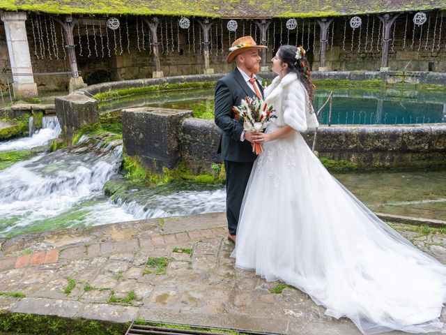 Le mariage de Clément et Julien à Noyers, Yonne 1