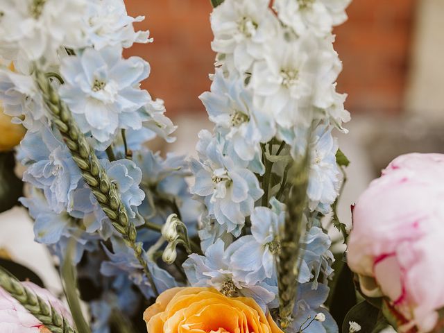 Le mariage de Matthieu et Juliette à Maray, Loir-et-Cher 5